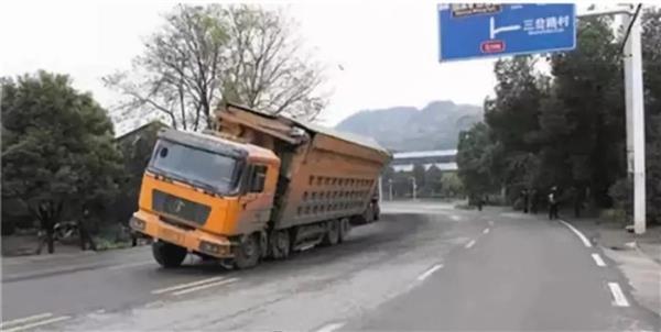 【快科技】为啥我们不踩刹车…看到一定要远离