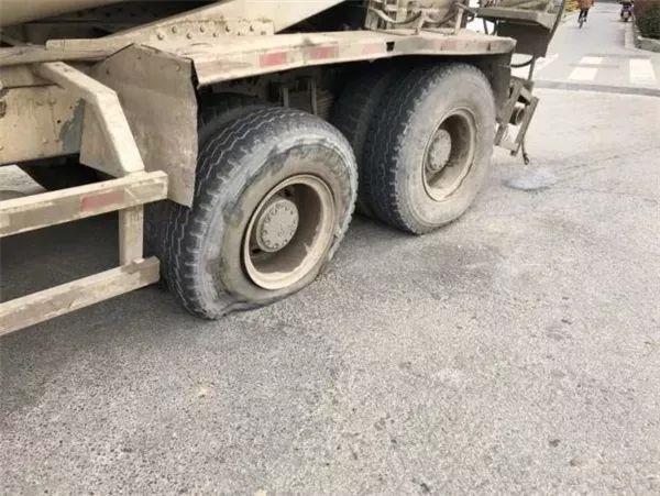 【快科技】为啥我们不踩刹车…看到一定要远离