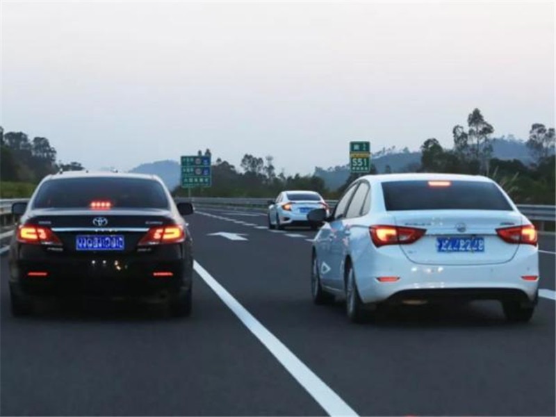 【瑶瑶说车讯】私家车连续不停能跑多远？看到这个数字，网友：我的废铁要退休！