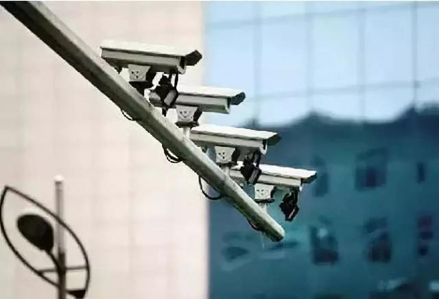 华山网资讯■开车不认识这几种摄像头，给你10本驾照也不够扣