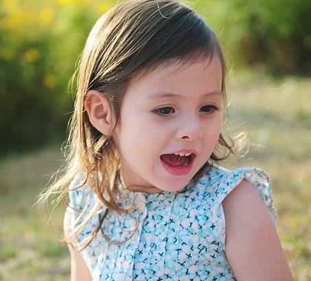 华云头条■心理学：假如让你选择，你觉得哪个女孩好相处？测你人品是怎样的