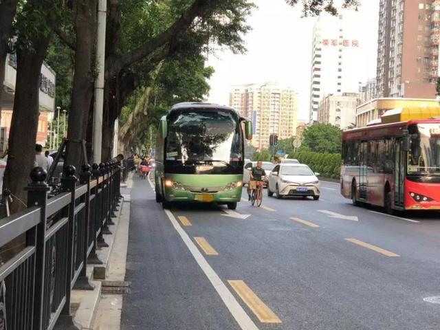 「有车以后」路边停车千万注意，一不小心就罚款+扣分