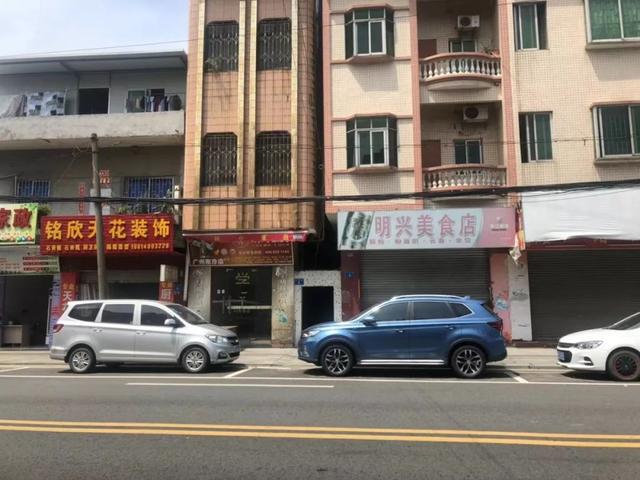 「有车以后」路边停车千万注意，一不小心就罚款+扣分