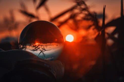 【何所欢】真正爱过的两个人，这辈子都没办法做朋友