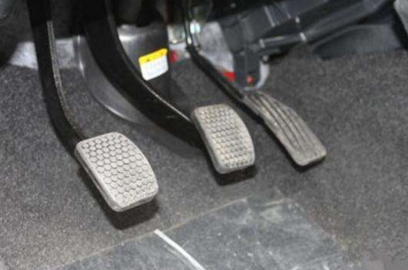 车家号：科目三油门掌握不好？资深驾校教练：掌握3个小窍门，考试一把过