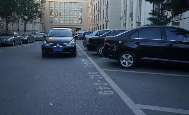 「雪饼开车」费心费力取得驾照，却不敢开车上路怎么办？老司机来教你