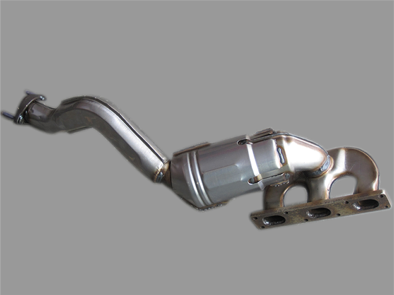 「汽车界小哥」6万公里是汽车叛逆期，这3个零件要及时更换，别等到报废才明白！