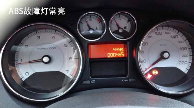 #汽车大咖#为众车主减压，年检再次调整，车主叹气：还不是一脚油门踩到底