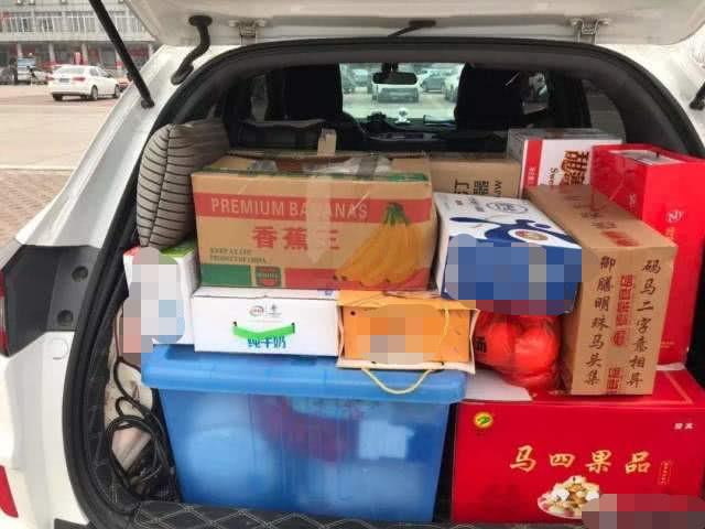 「汽车小涛」后备箱拉几箱水果罚200？车主愤愤不平，我要这车有啥用？