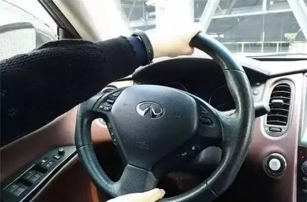 【炫车志】中了其中5条，你就是个毁车小能手