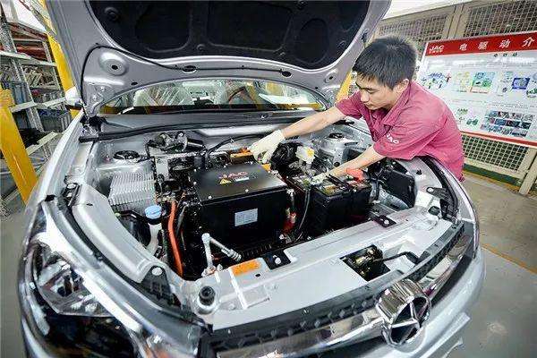 车家号@讨论一下：插电式混合汽车怎么开才省油？