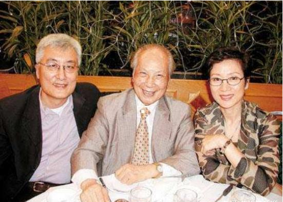 娱乐晗雨：为何很多香港明星年轻赚很多钱, 老了却还生活窘迫? 原因很现实