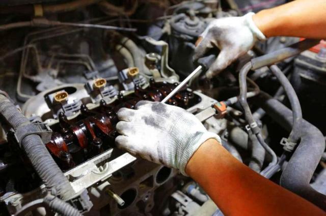 【娱乐一起逗翻天】“拉高速”到底可不可以除积碳？老司机教你，最好的方法只有一个