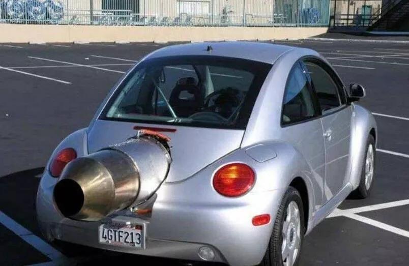 「东风风行漯河博诚店」汽车排气管数量越多越好？排气管越多动力越强？