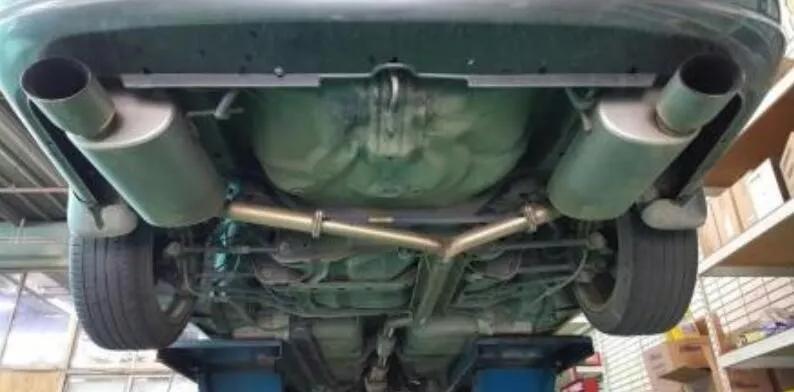 「东风风行漯河博诚店」汽车排气管数量越多越好？排气管越多动力越强？