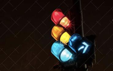 #汽车评中评#谁说右转不用看信号灯？疏忽大意6分200元没商量