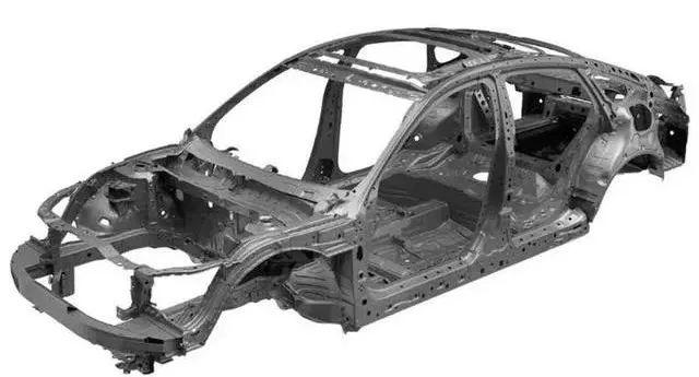 「SUV大师」消费者报告：车辆碰撞时，女性比男性更容易受伤