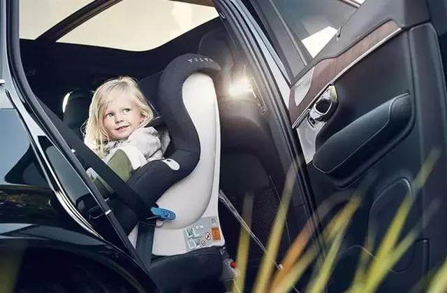 「SUV大师」消费者报告：车辆碰撞时，女性比男性更容易受伤