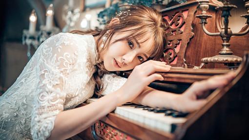 「听音乐看笑话聊情感」女人说要睡觉的时候, 男生这么回复, 定能抱美人归