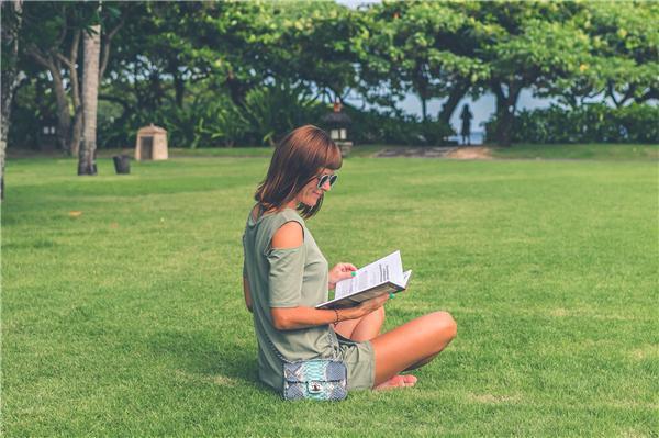 东林夕亭■“别说真爱了，我连个凑合结婚的人都找不到，注定晚景凄凉”