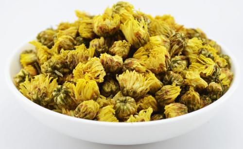 泡菊花茶，胎菊是常选用的一种菊花品种，胎菊泡水喝要注意什么？