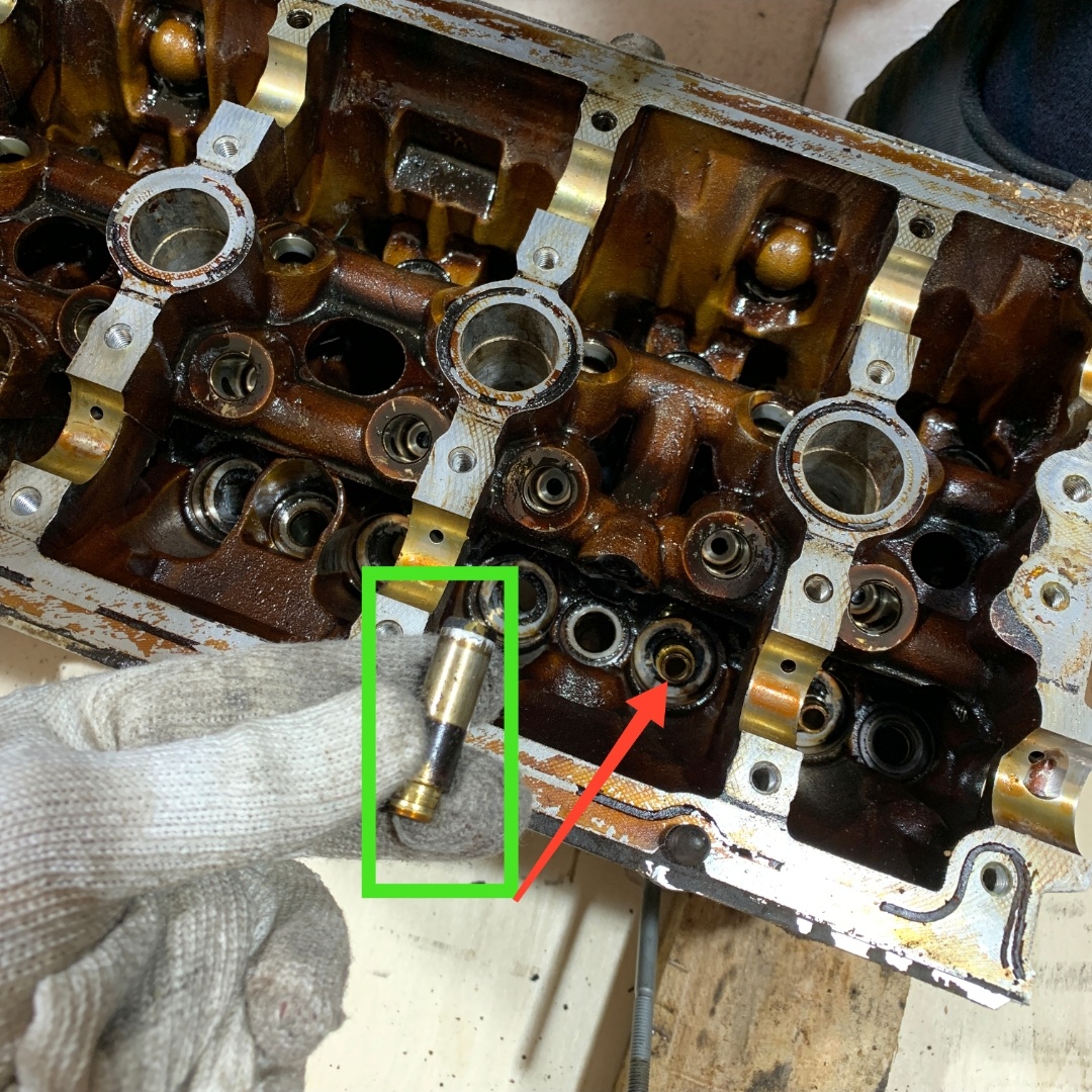 【车家号】拆散奥迪发动机后，师傅拿出工具检查，很快就给出大修方案！