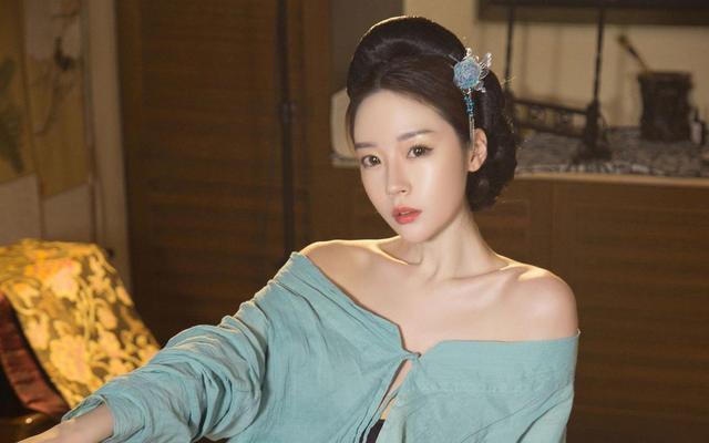 「情感聊啊聊」颜如晶母胎solo上热搜：剩男剩女的你，为什么还没谈过恋爱？