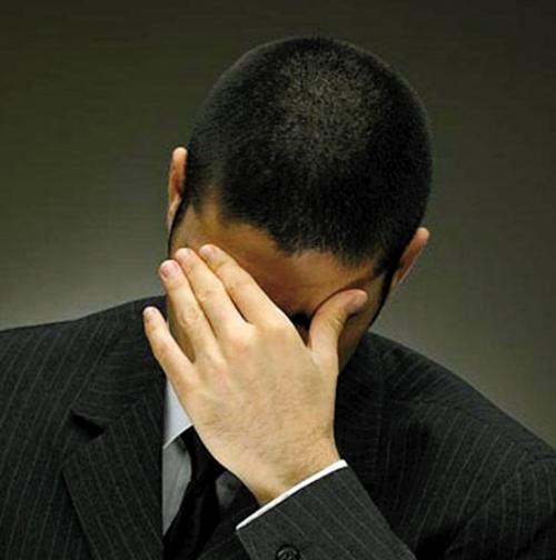 【娱乐回顾】没个人都在努力挣扎着，请别倒下，不然很难站起来