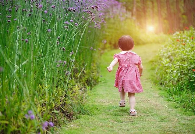 [父母世界]我的女儿，未来你可以选择，不做母亲，不生孩子