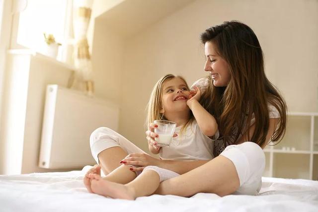 [父母世界]我的女儿，未来你可以选择，不做母亲，不生孩子