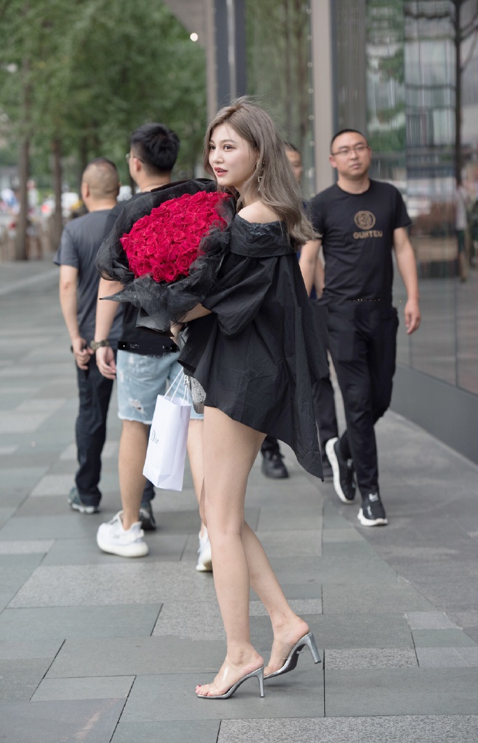 【大力看图】一个人对待弱者的态度，才是他真正的人品