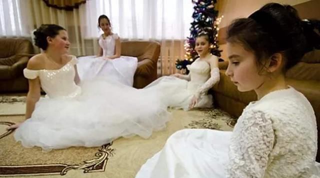 俄罗斯女性14岁即可结婚,生育形势仍严峻,因“女多男少”吗?