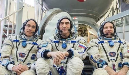 新冠传染到太空？俄罗斯航天设计师被确诊，曾密切接触3名宇航员