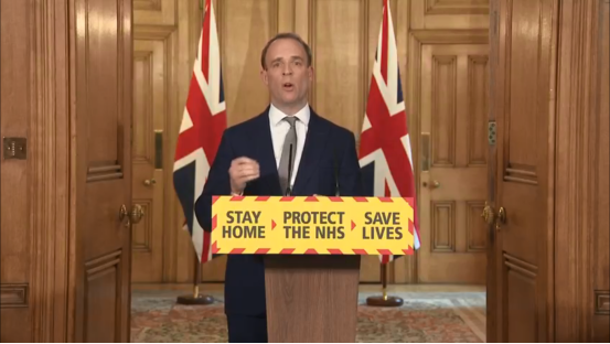 「央视网」应对短缺危机,2500万套防护服将从中国运抵英国