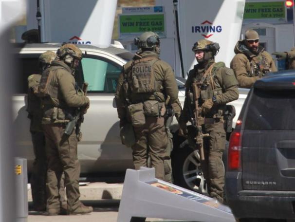 新闻晨报：加拿大致22死血案路线图：凶手驱车辗转5镇16地作案