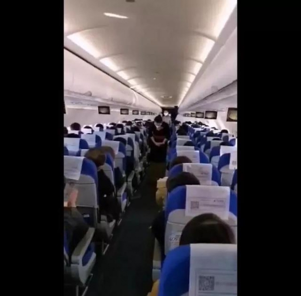 红了一辈子，48岁的韩红为何穷到倾家荡产？