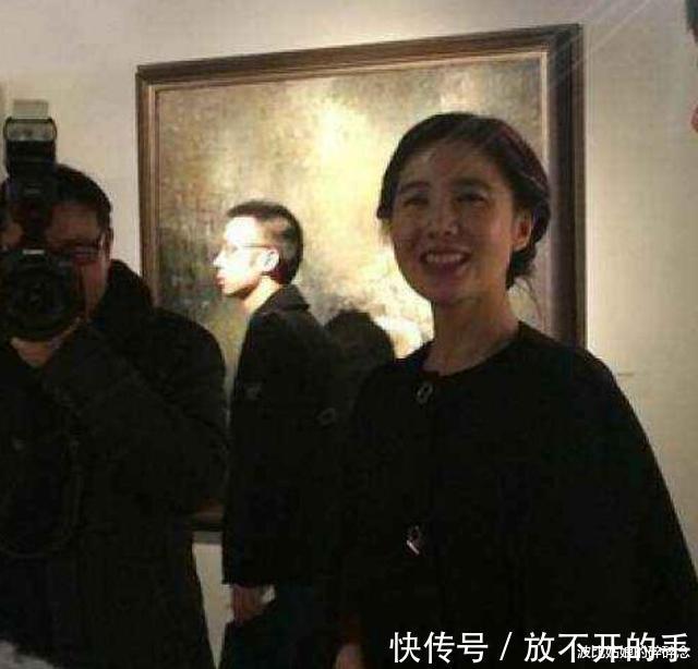 疑似黄景瑜前妻发文想轻生，都是靠耽美剧爆红，他比肖战更幸运