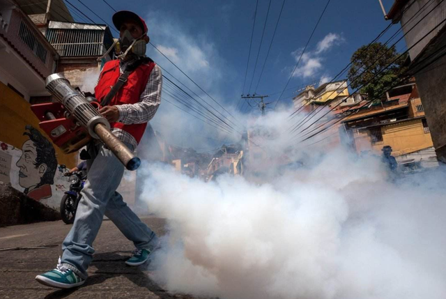 中国必须无条件救美国？基辛格：美国败了谁也别想好过，尤其中国