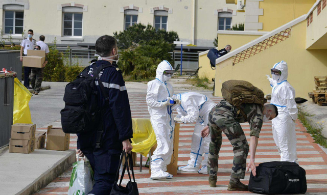 中国必须无条件救美国？基辛格：美国败了谁也别想好过，尤其中国