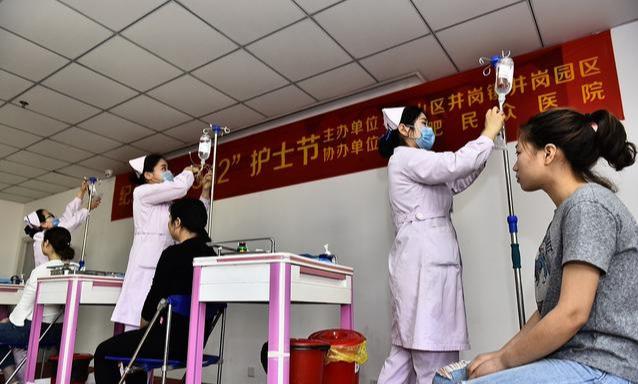 小熊论职场武汉吹起了“共享护士”风，事实真是如此吗？，月薪过万不是梦