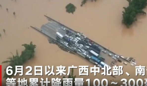 上海热线|多地水位暴涨救援官兵满身泥泞吃饭