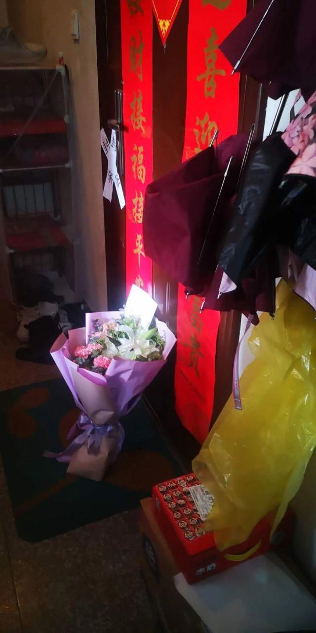 中国新闻周刊| 杭州失踪女子前夫：我们结婚后嫌犯托人找她 两人又在一起了，