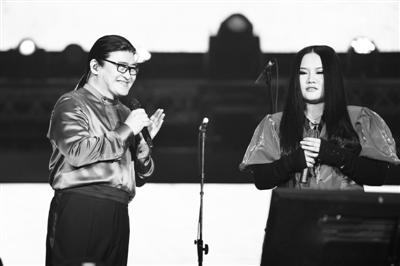 刘欢昨晚走了怎么回事，女儿泣不一成声，经纪人愤怒回应！