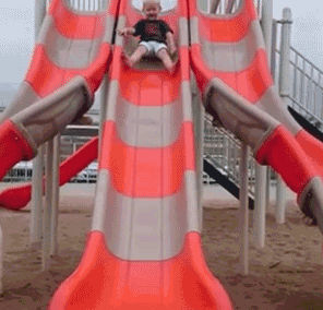 搞笑GIF趣图：|搞笑GIF趣图：这才是真正的老司机，没有点本事还干不出来这样的事！