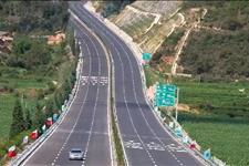 「广西桂平市陈氏集团」中国最危险的高速公路，仅长27公里，十年来上千汽车