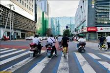 潮人坐骑■为什么新国标把电动自行车限速25迈？