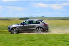 「改装达人」开车怎样才能提速快？别光顾着猛踩油门，用这3招，有效提升动