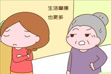 小屁孩儿@比起整天在身边的，老人为什么更喜欢远在外的子女？答案扎心了