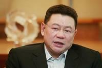 汽车棒棒堂：刘銮雄出门有多气派？专门配保姆车装保镖，随时下来10几个壮汉