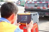 SUV有情报■车检员开车跟暴躁老哥似的！转速踩5000，车主：难道我不会开车？